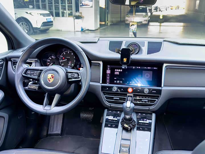 Фото 7 - Porsche Macan