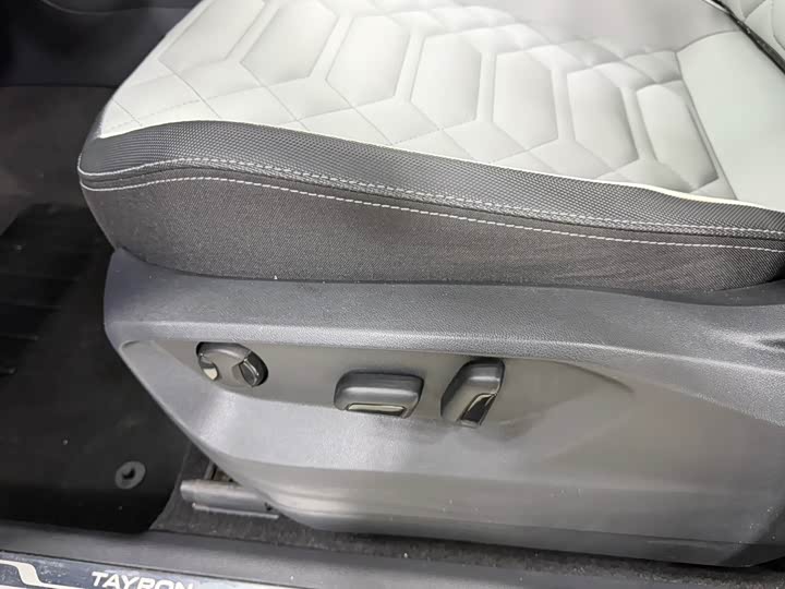 Фото 8 - Volkswagen Tayron