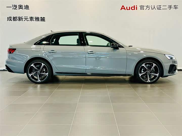 Фото 3 - Audi A4L