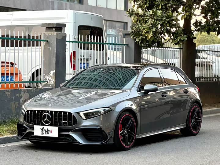 Фото 1 - Mercedes-Benz A-Class AMG