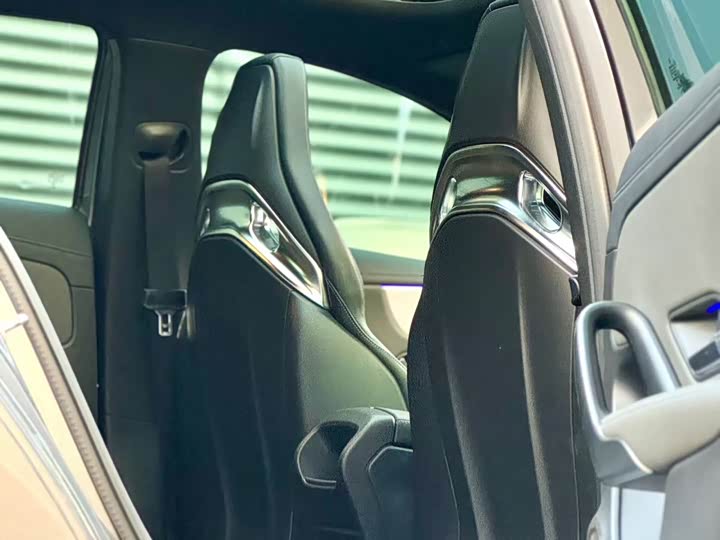 Фото 9 - Mercedes-Benz A-Class AMG