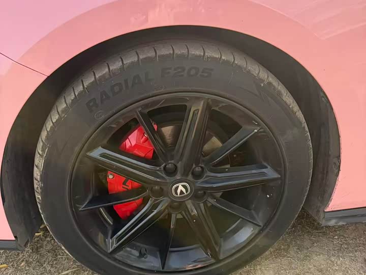 Фото 3 - Changan UNI-V