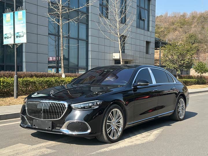 Фото 1 - Mercedes-Benz Maybach S-Class