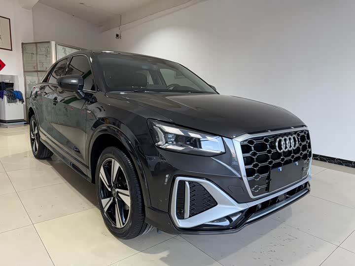 Фото 3 - Audi Q2L