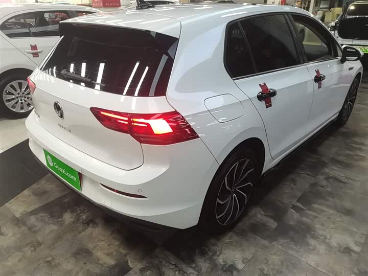 Фото 7 - Volkswagen Golf