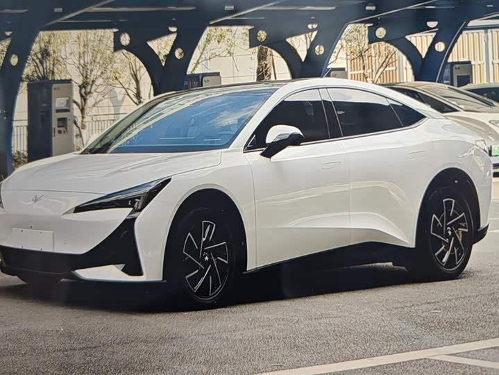 Фото 1 - BAIC Arcfox Alpha S5