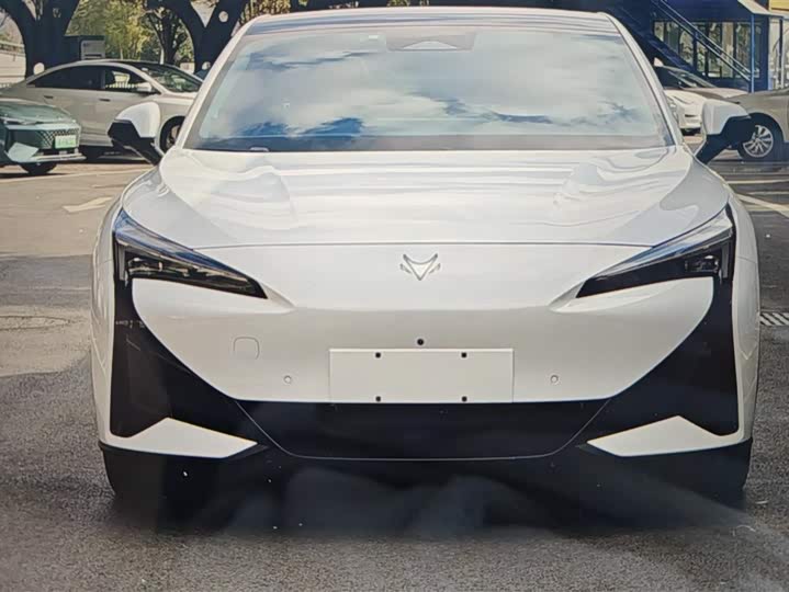 Фото 2 - BAIC Arcfox Alpha S5