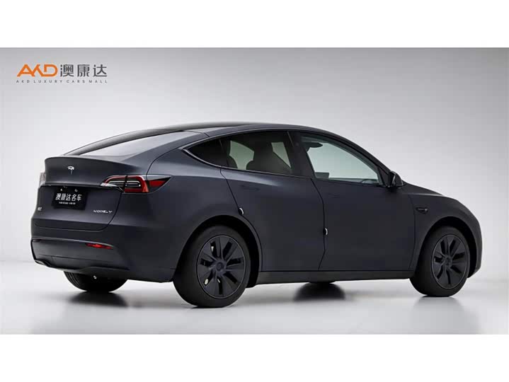 Фото 3 - Tesla Model Y