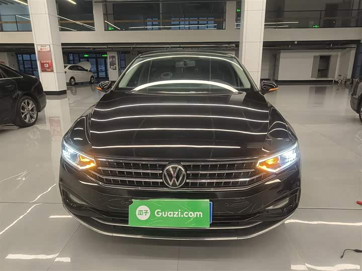 Фото 3 - Volkswagen Magotan