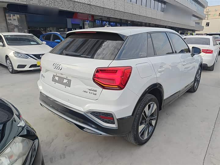 Фото 7 - Audi Q2L