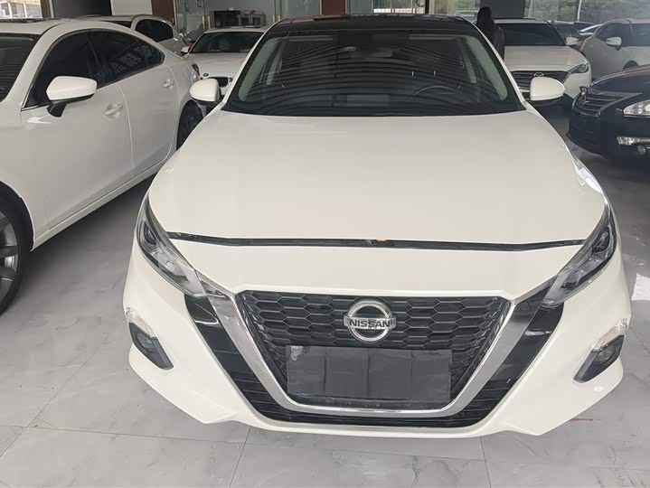 Фото 2 - Nissan Teana