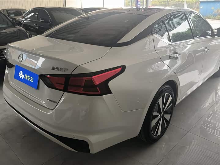 Фото 3 - Nissan Teana