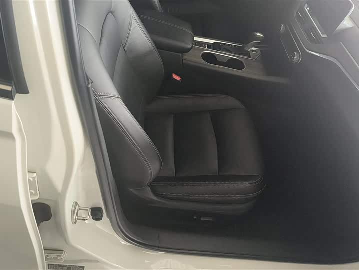 Фото 8 - Nissan Teana