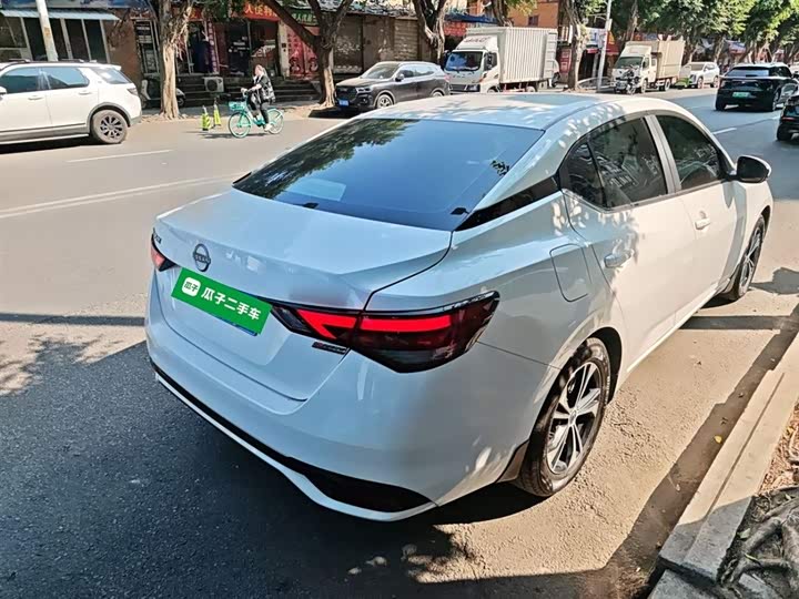 Фото 7 - Nissan Sylphy