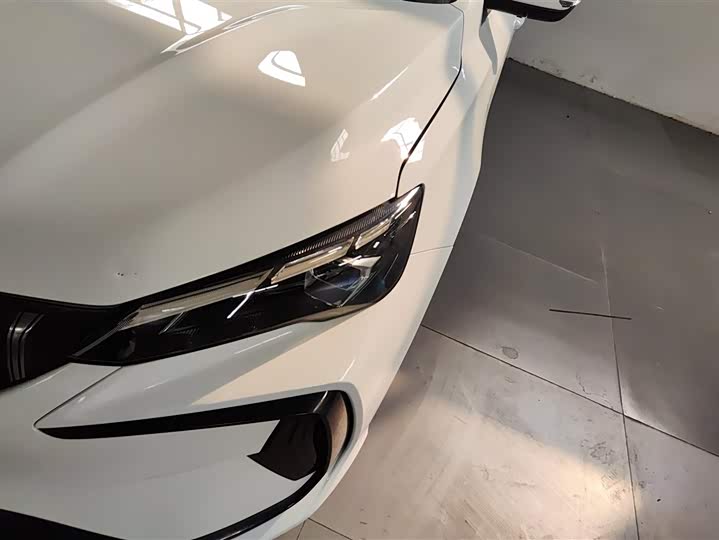 Фото 5 - Geely Binrui