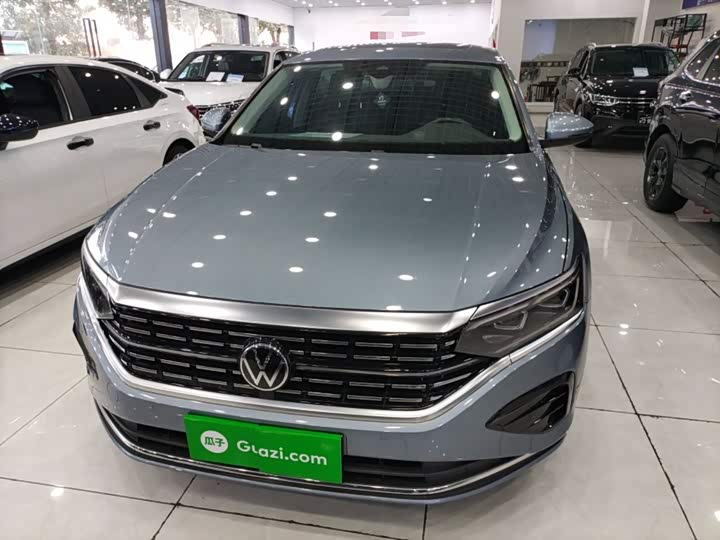 Фото 3 - Volkswagen Passat