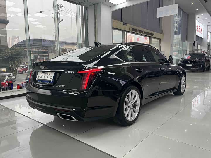 Фото 9 - Cadillac CT5