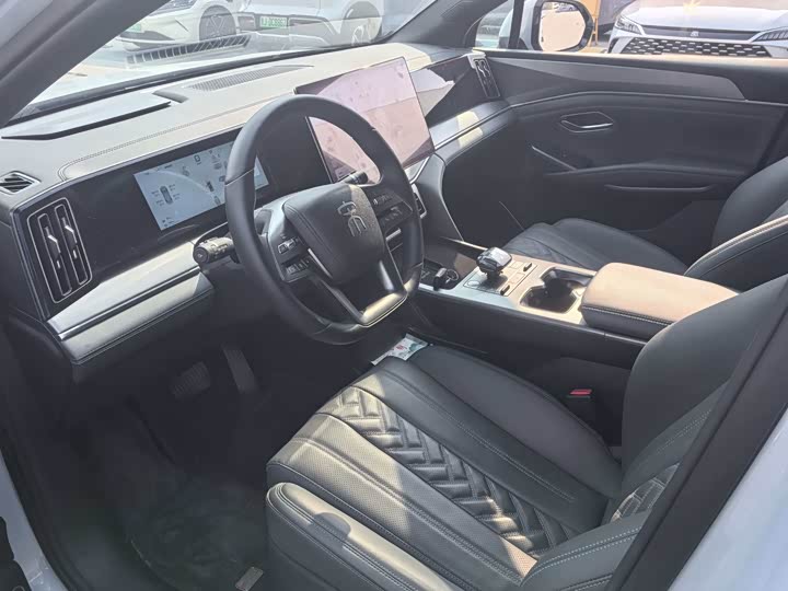 Фото 3 - BYD Song L DM-i Hybrid