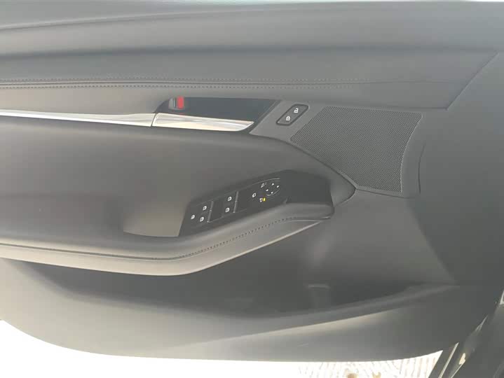 Фото 7 - Mazda 3 (Axela)