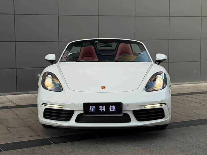 Фото 2 - Porsche 718