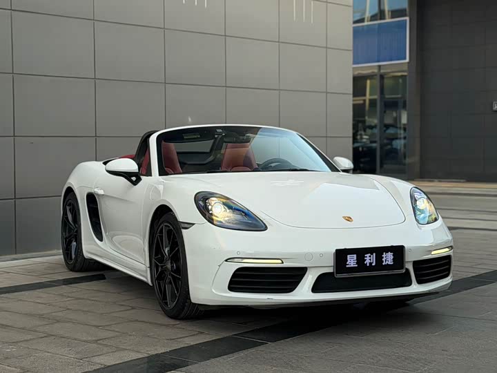 Фото 3 - Porsche 718