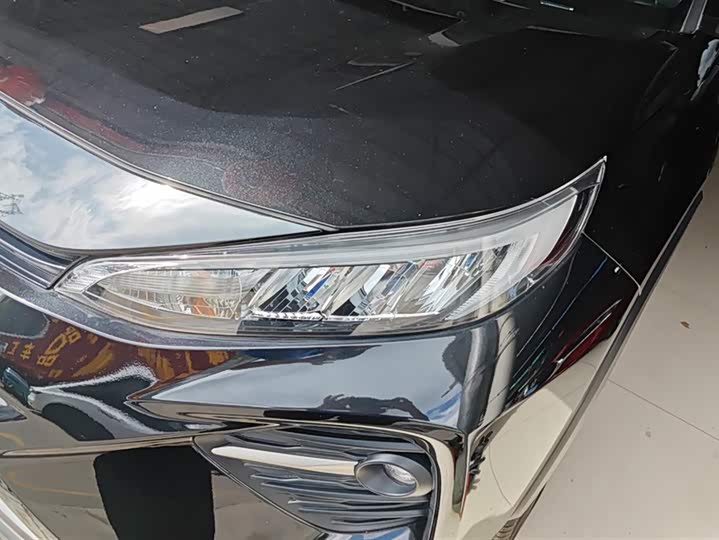 Фото 5 - Toyota Wildlander