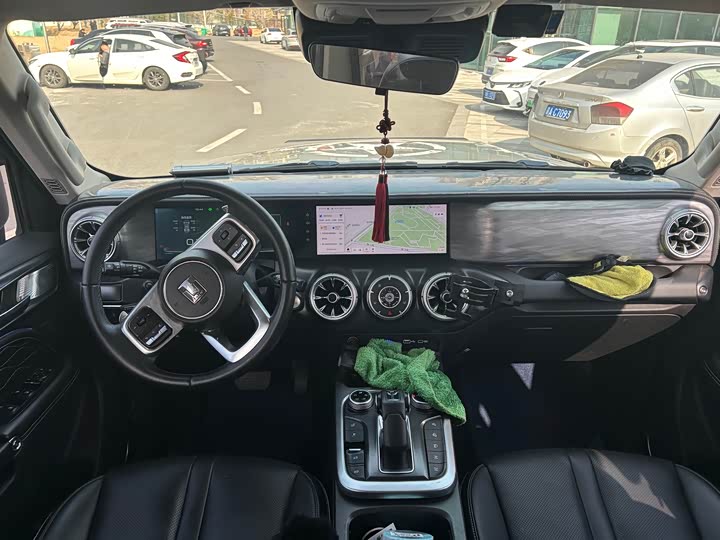 Фото 6 - Tank 300