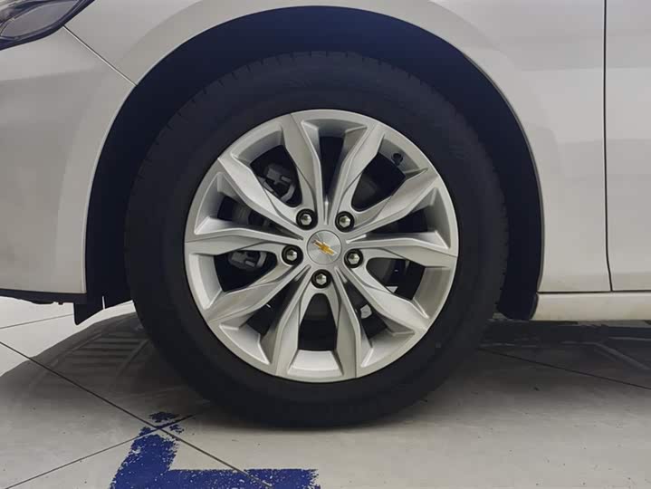 Фото 6 - Chevrolet Malibu XL