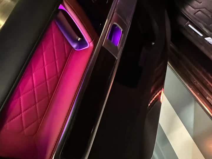 Фото 6 - Mercedes-Benz G-Class AMG