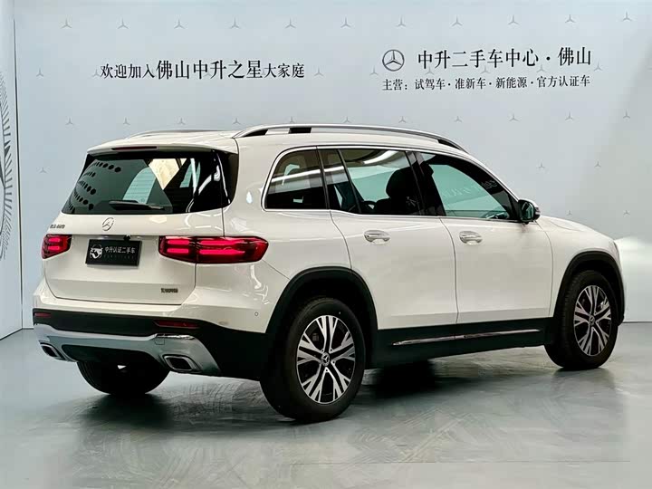 Фото 2 - Mercedes-Benz GLB-Class