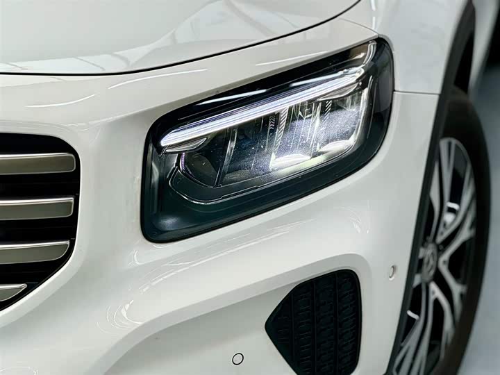 Фото 4 - Mercedes-Benz GLB-Class