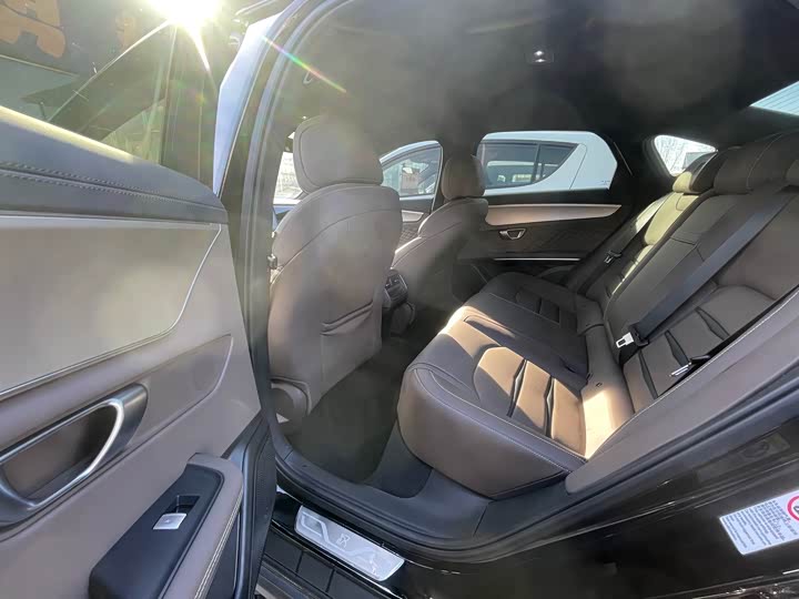 Фото 5 - BYD Han