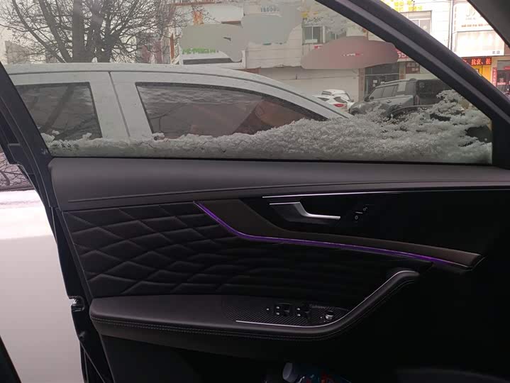 Фото 7 - Hongqi HS5