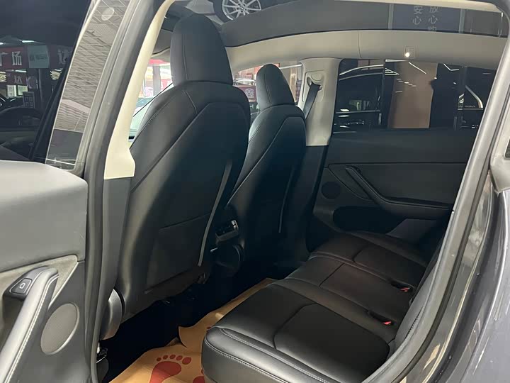 Фото 8 - Tesla Model Y