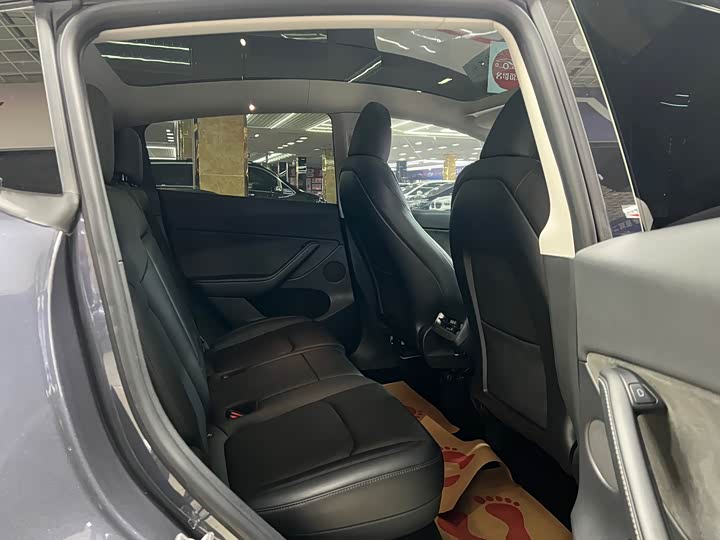 Фото 9 - Tesla Model Y