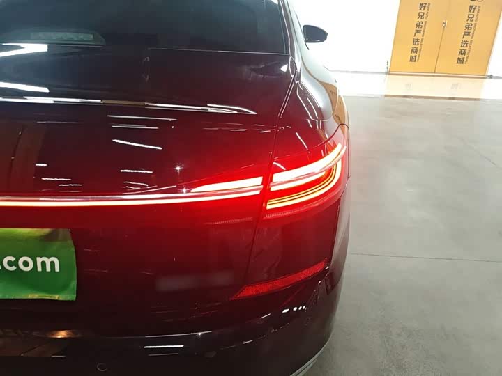 Фото 8 - Volkswagen Passat