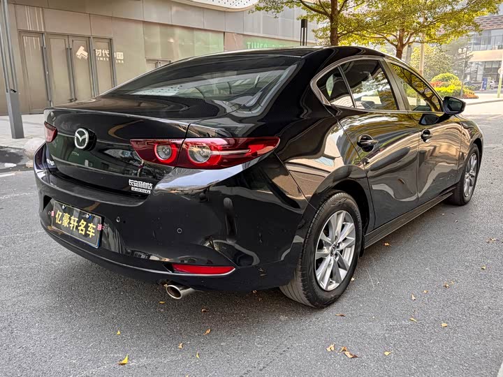 Фото 4 - Mazda 3 (Axela)