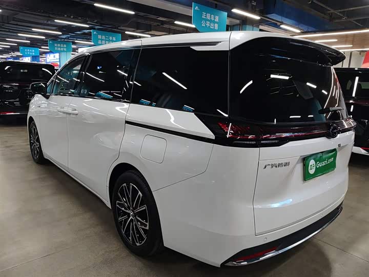 Фото 5 - GAC Trumpchi E8