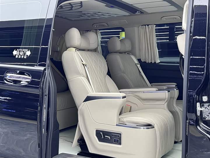 Фото 9 - Mercedes-Benz Vito