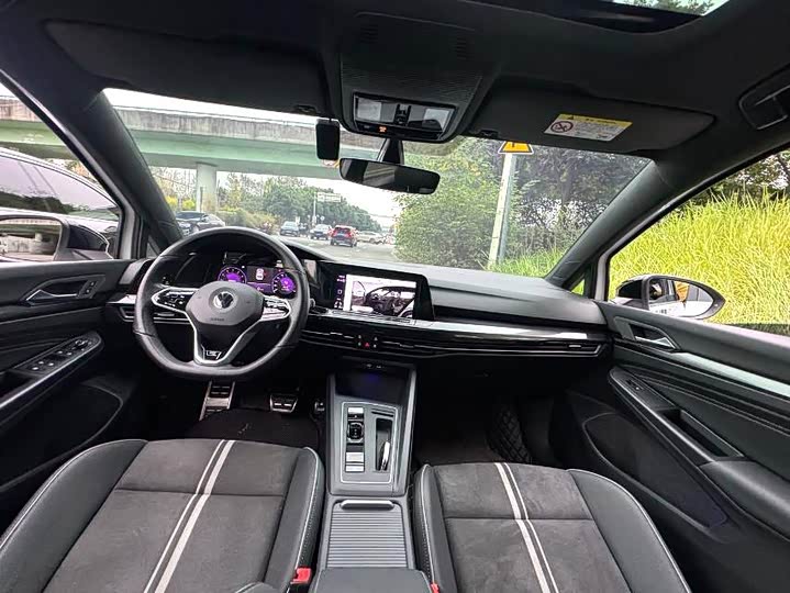 Фото 4 - Volkswagen Golf