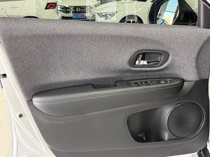 Фото 8 - Honda XR-V