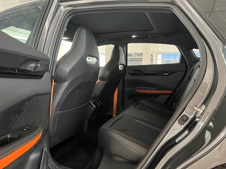 Фото 9 - Changan UNI-V