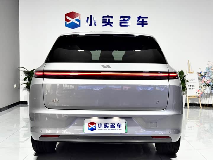 Фото 8 - LiXiang L7