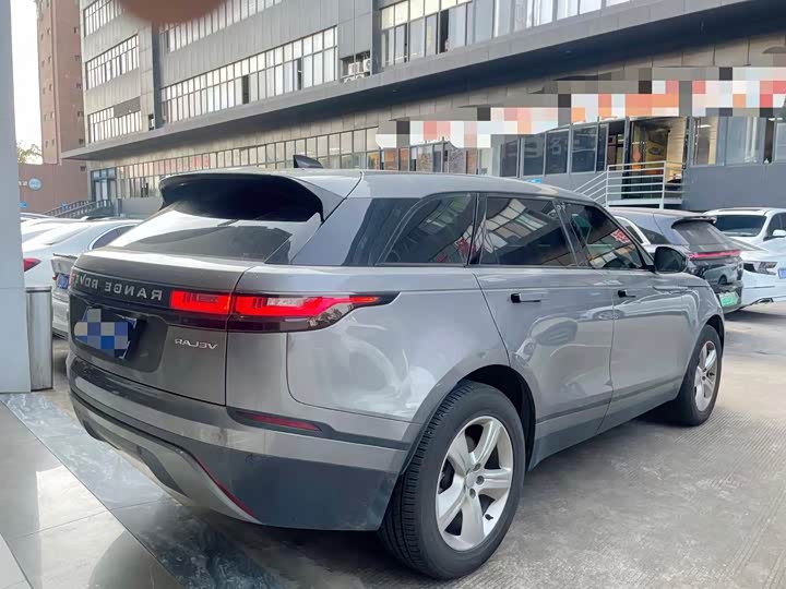 Фото 7 - Land Rover Range Rover Velar