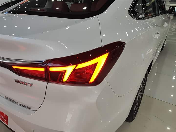 Фото 8 - Changan Eado Plus