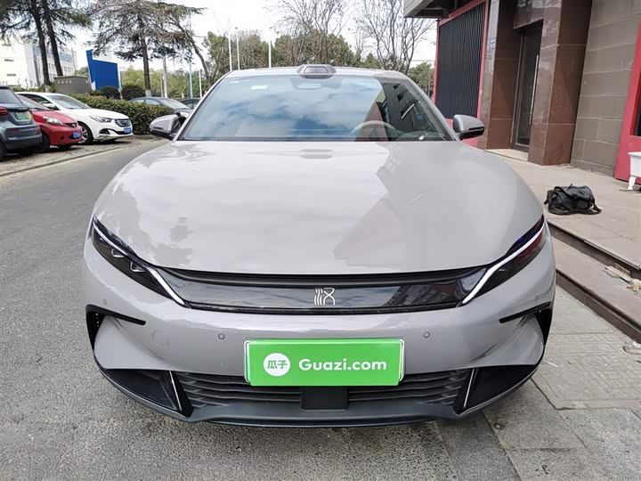 Фото 3 - BYD Han