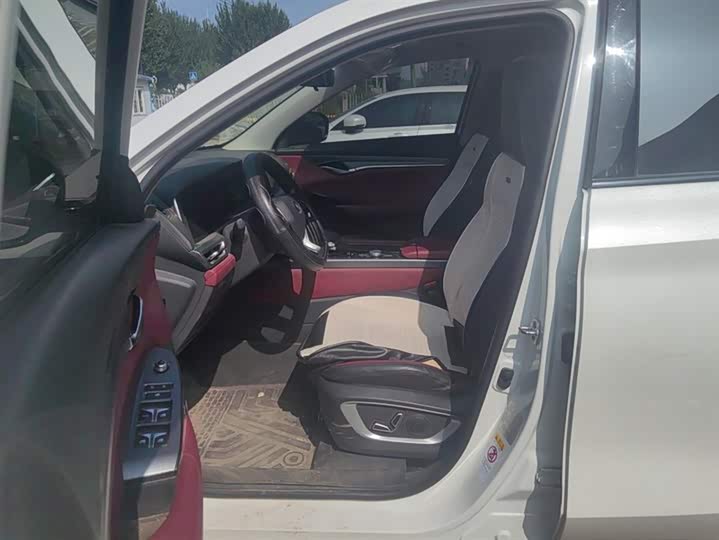 Фото 9 - Changan CS75 Plus