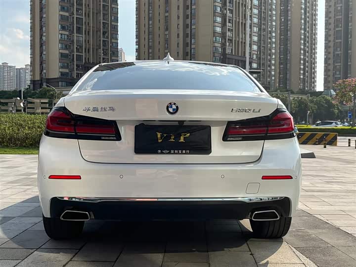 Фото 5 - BMW 5 Series