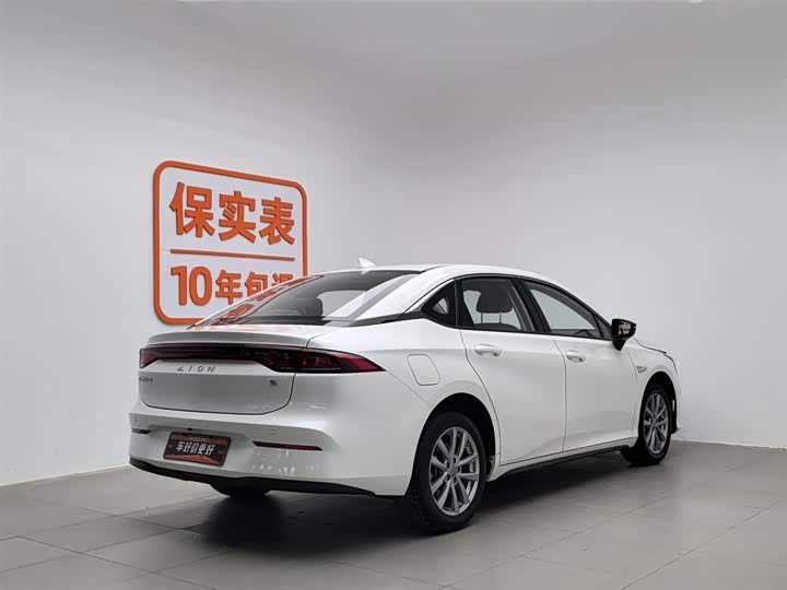 Фото 2 - GAC Aion S