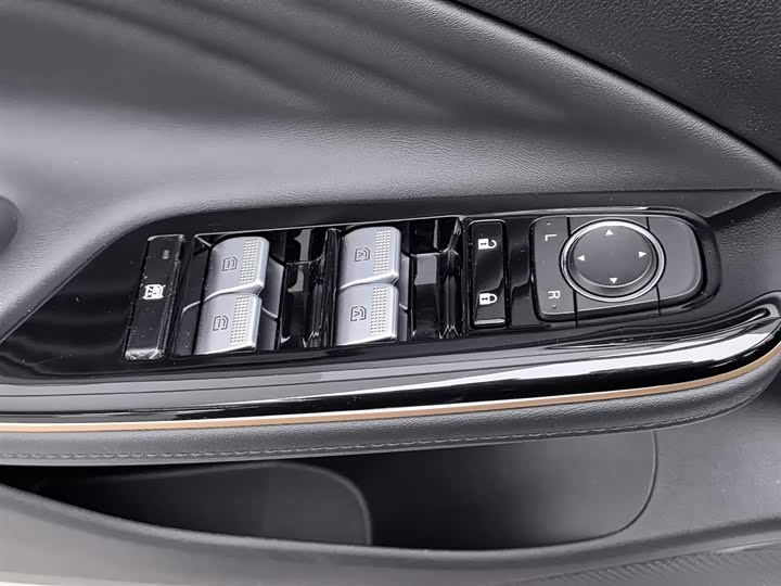 Фото 9 - GAC Aion S